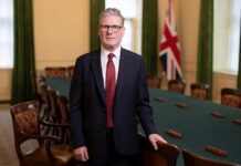 Starmer Defends UK Economic Policies, Cautions Against US Market Influence