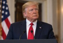 Trump Reviews Advisers’ Foreign Consultancy Amid Conflict Concerns
